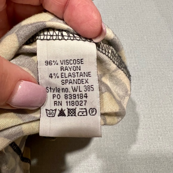 Boden Print Top - Picture 10 of 10